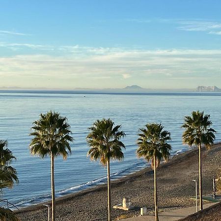 Bahia De La Plata Seafront Apartment Estepona Exterior photo